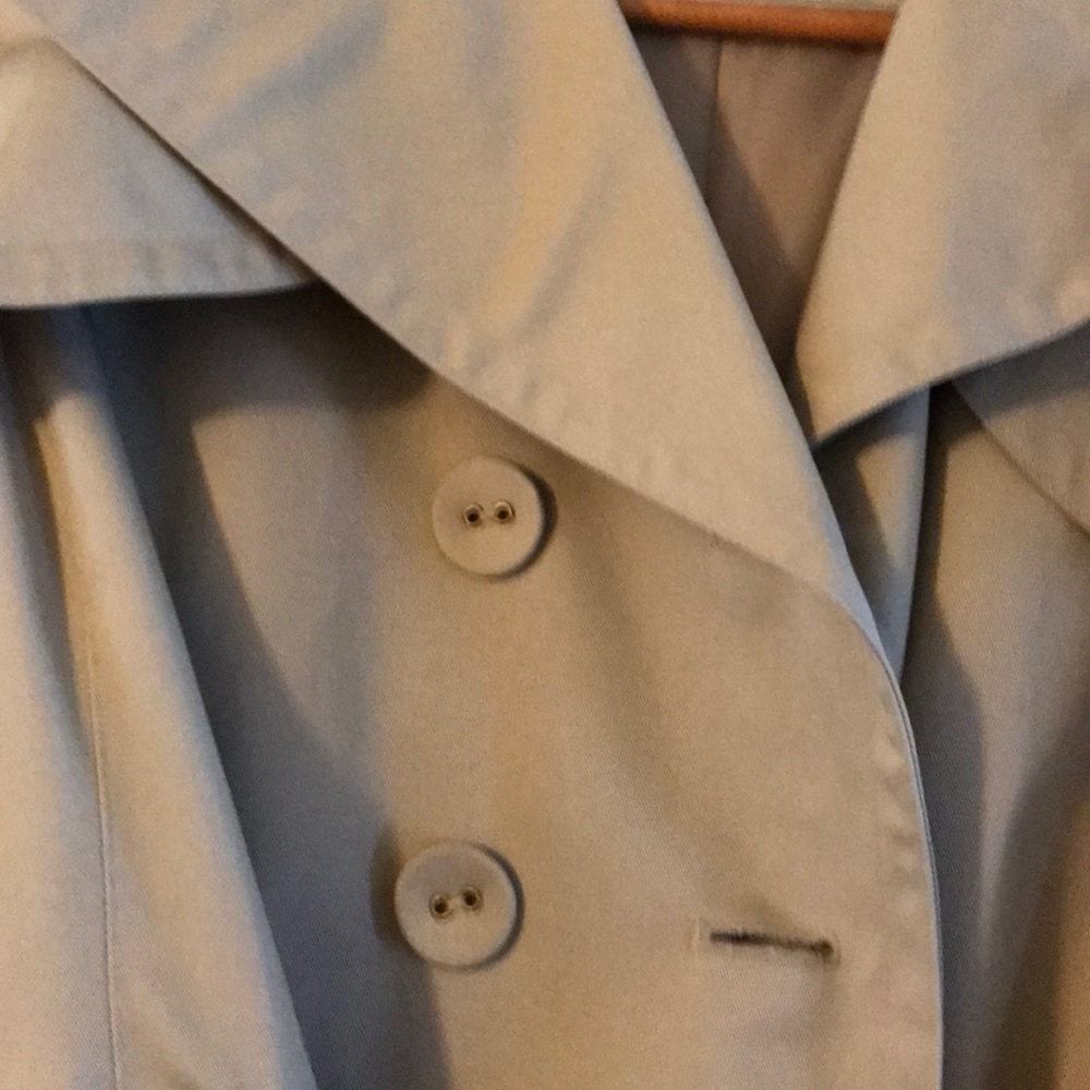 Coat - Picture 3 of 5